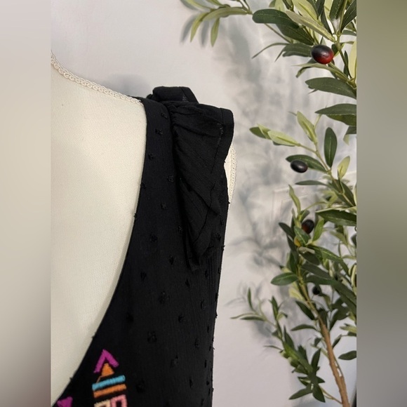 Black Embroidered Dress - Picture 4 of 7